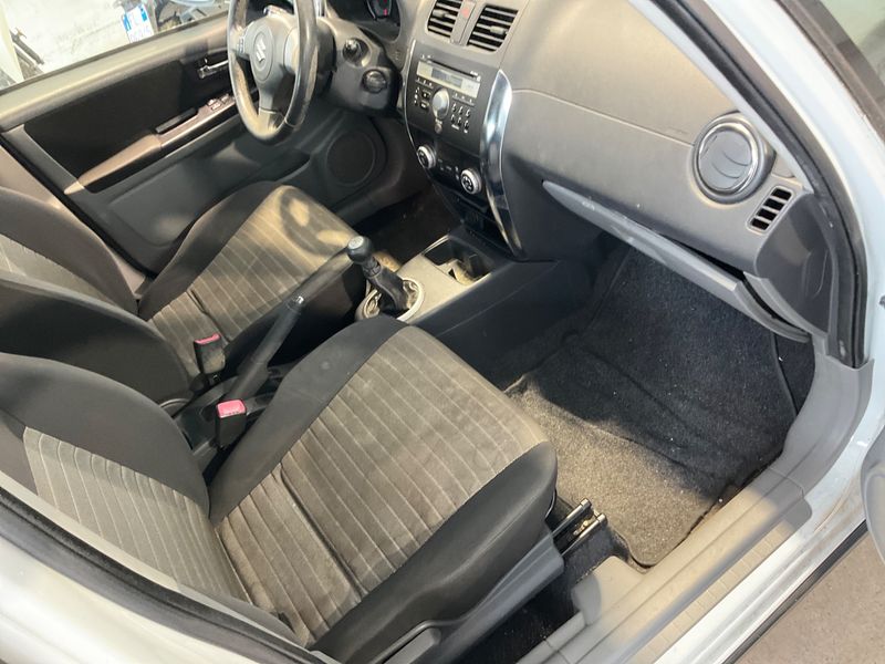 Suzuki SX4 1.6 Evolution 4x4 2013 – снимка 25