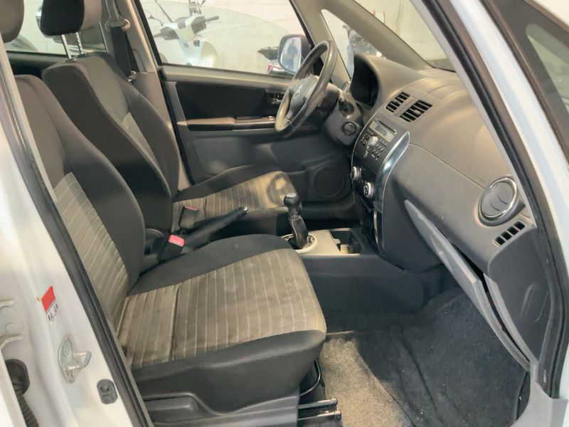 Suzuki SX4 1.6 Evolution 4x4 2013 – снимка 16