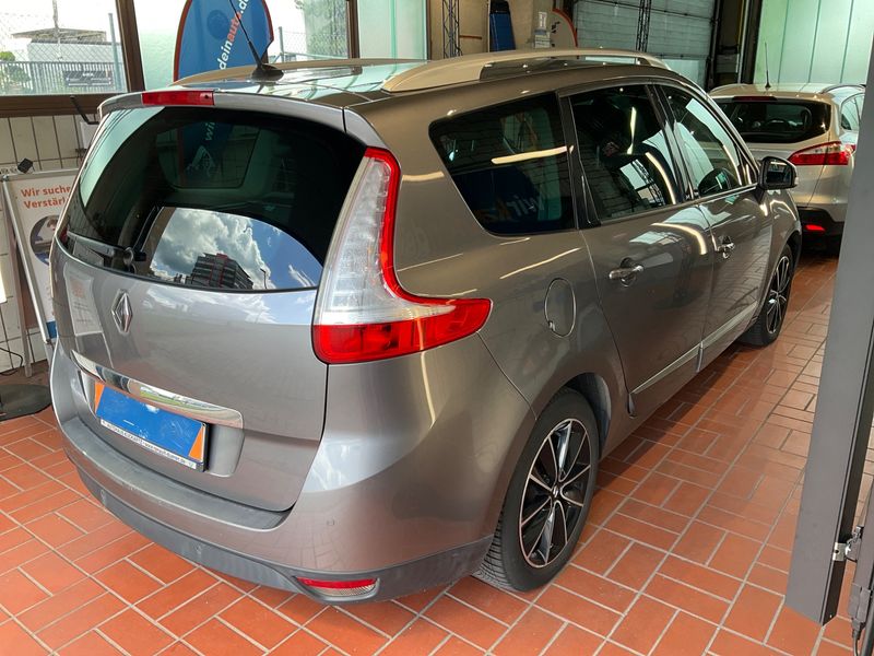 Renault Grand Scenic 1.6 dCi BOSE Edition 2013 – снимка 2