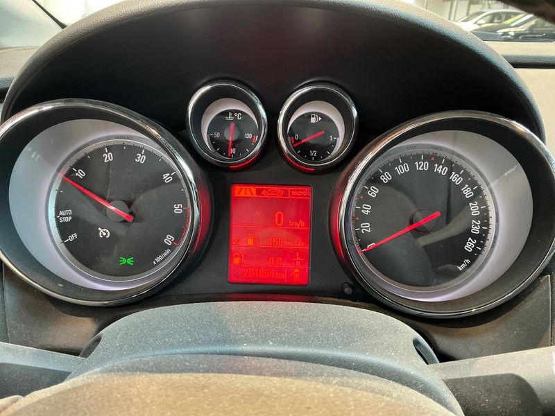 Opel Astra 1.6 CDTI DPF Edition 2015 – снимка 4