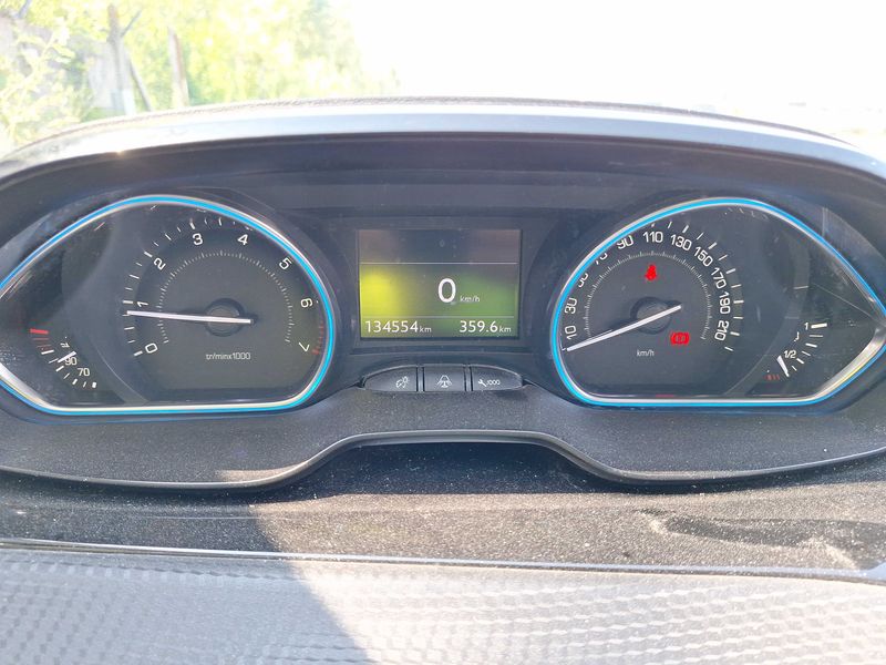 Peugeot 2008 1.6 Feline Titane 2013 – снимка 12