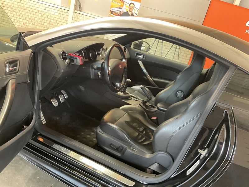 Peugeot RCZ 1.6 THP Basis 2010 – снимка 3