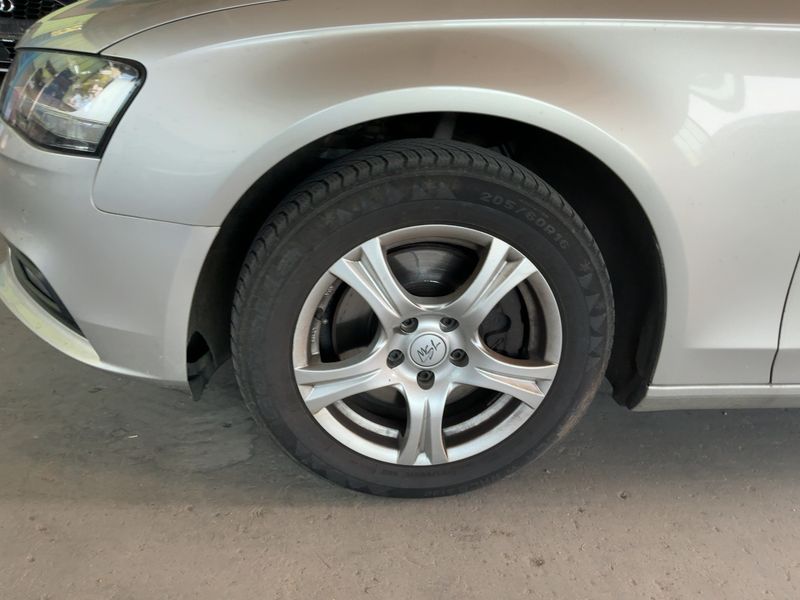Audi A4 2.0 TDI clean diesel Ambiente 2015 – снимка 16