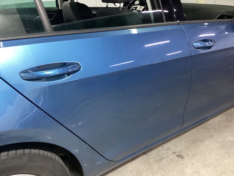 Volkswagen Golf VII 1.6 TDI Advance BlueMotion Tech 2015 – снимка 24