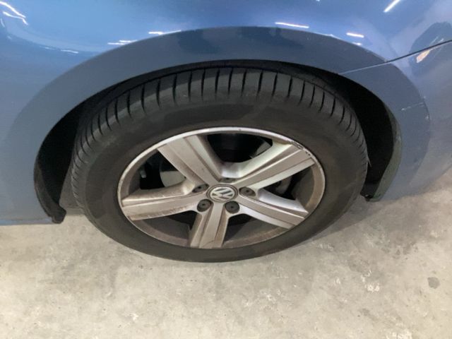 Volkswagen Golf VII 1.6 TDI Advance BlueMotion Tech 2015 – снимка 11