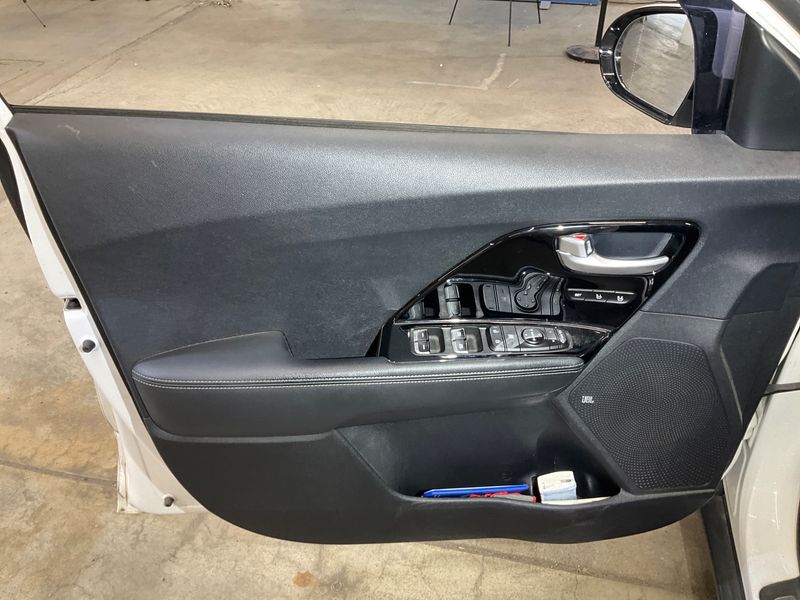 Kia Niro 1.6 Plug-in Hybrid Spirit 2018 – снимка 27
