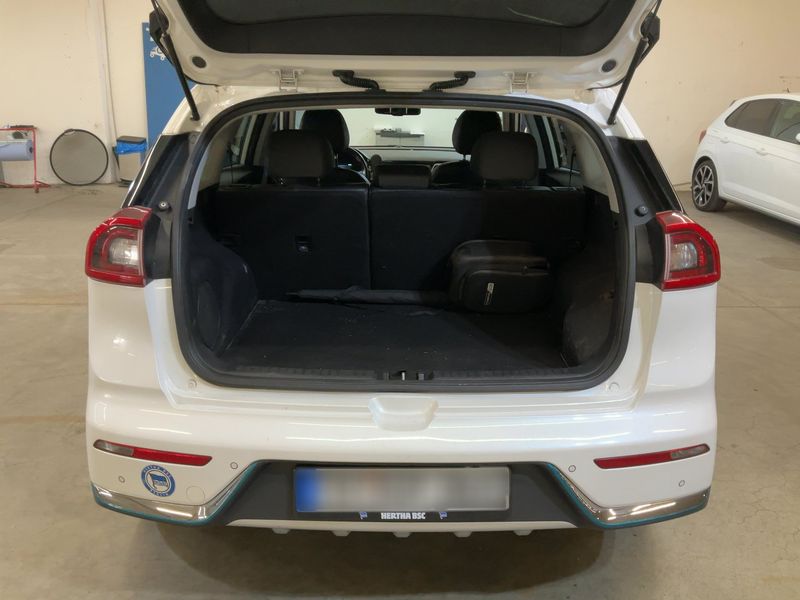 Kia Niro 1.6 Plug-in Hybrid Spirit 2018 – снимка 15