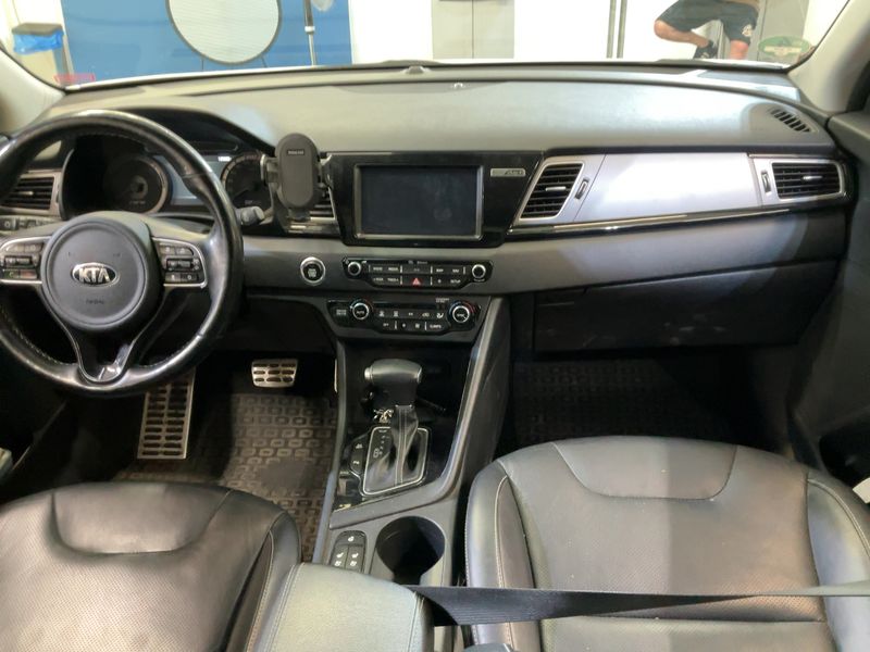 Kia Niro 1.6 Plug-in Hybrid Spirit 2018 – снимка 17