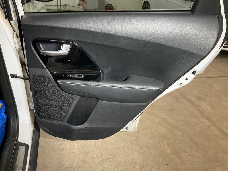 Kia Niro 1.6 Plug-in Hybrid Spirit 2018 – снимка 28
