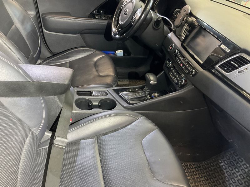 Kia Niro 1.6 Plug-in Hybrid Spirit 2018 – снимка 31