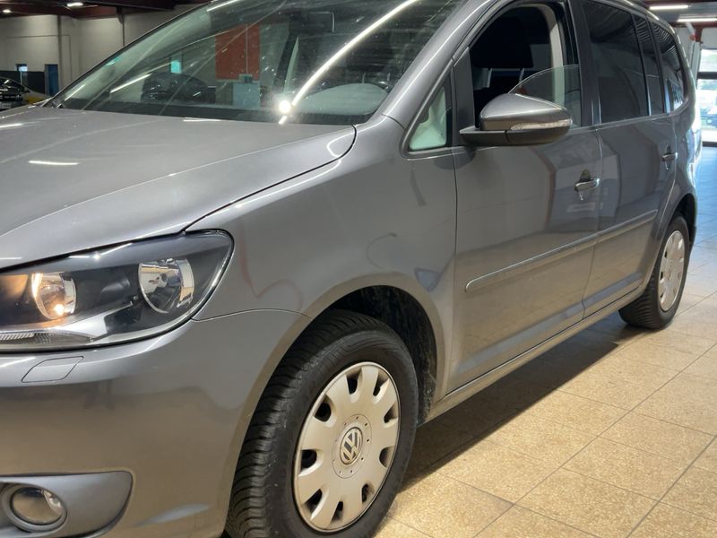 Volkswagen Touran 1.6 TDI Comfortline 2011 – снимка 2