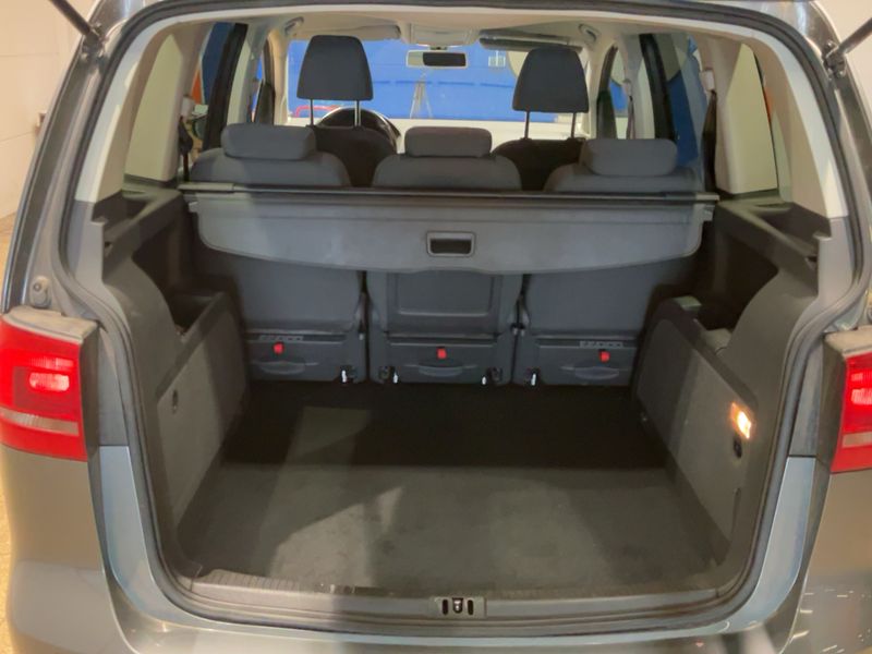 Volkswagen Touran 1.6 TDI Comfortline 2011 – снимка 15