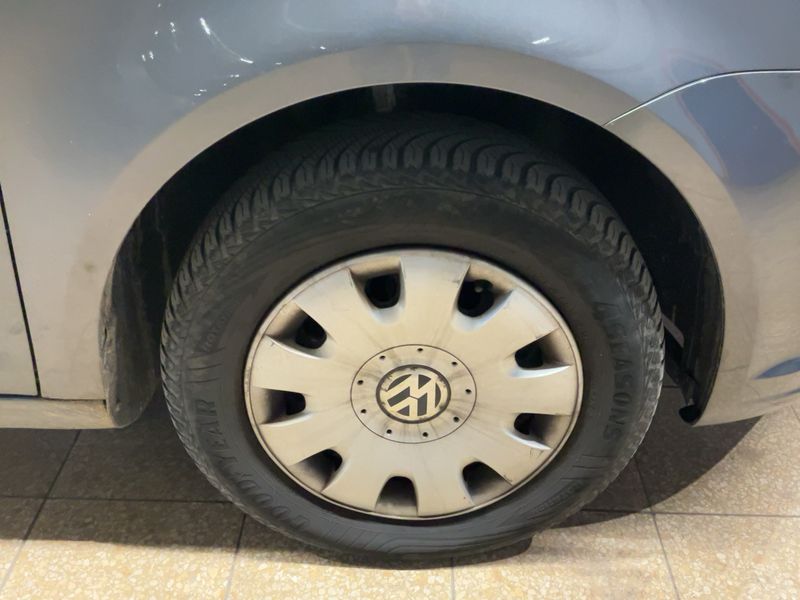 Volkswagen Touran 1.6 TDI Comfortline 2011 – снимка 11