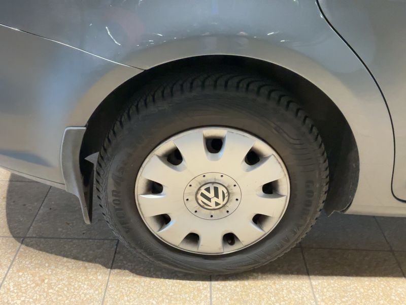 Volkswagen Touran 1.6 TDI Comfortline 2011 – снимка 9