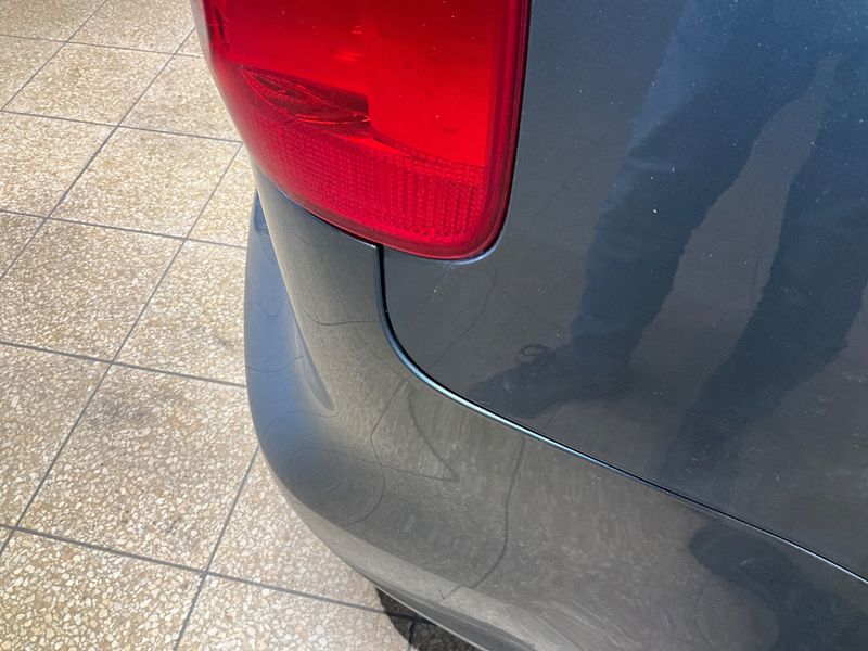 Volkswagen Touran 1.6 TDI Comfortline 2011 – снимка 41