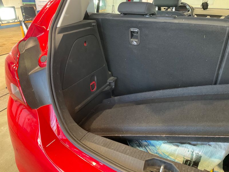 Opel Corsa 1.4 Edition ecoFlex 2018 – снимка 37