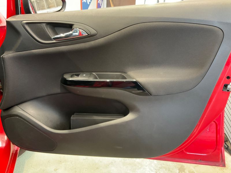 Opel Corsa 1.4 Edition ecoFlex 2018 – снимка 29
