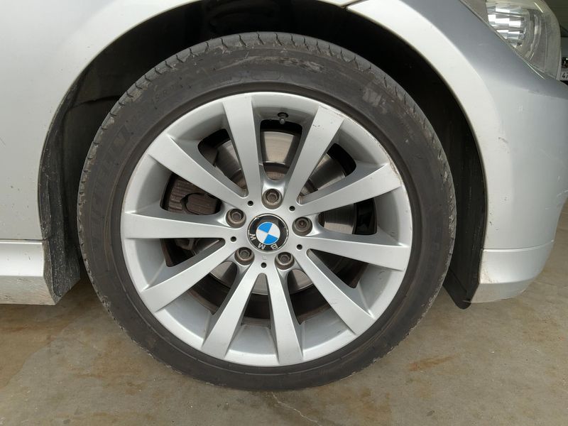 BMW 3er 330d xDrive Sport Design 2011 – снимка 20