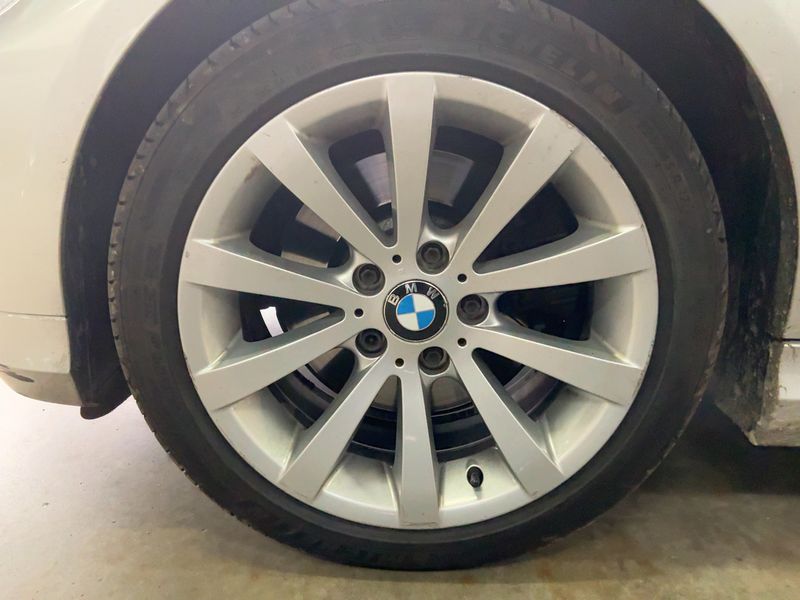 BMW 3er 330d xDrive Sport Design 2011 – снимка 17