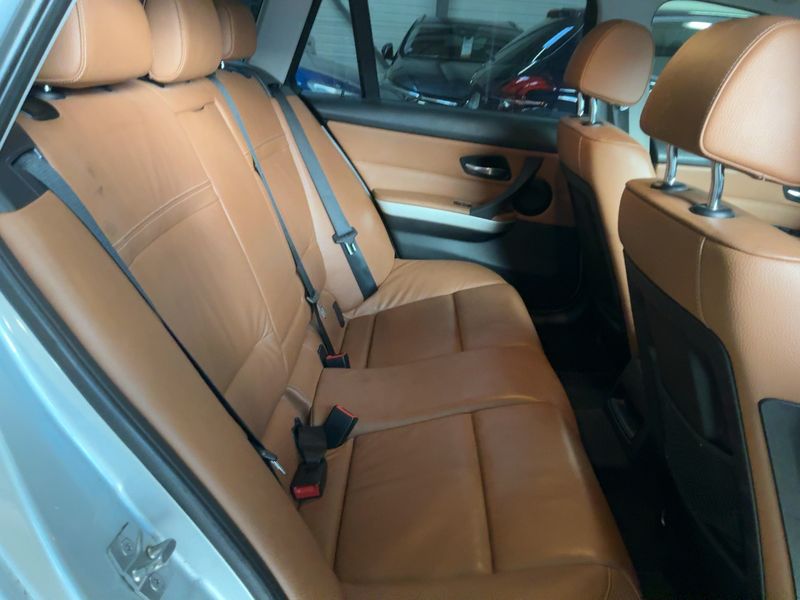 BMW 3er 330d xDrive Sport Design 2011 – снимка 14