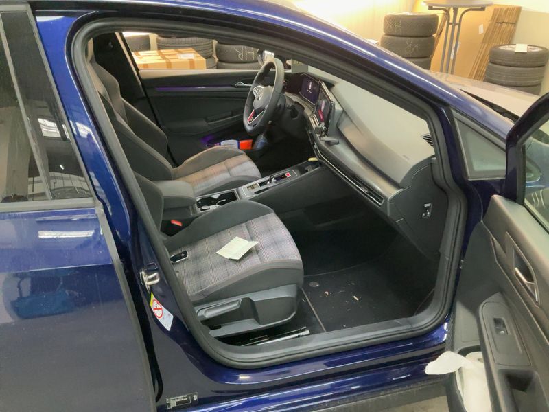 Volkswagen Golf VIII 2.0 TSI GTI 2021 – снимка 16
