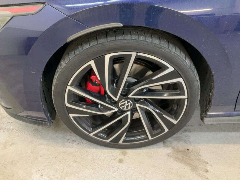 Volkswagen Golf VIII 2.0 TSI GTI 2021 – снимка 3