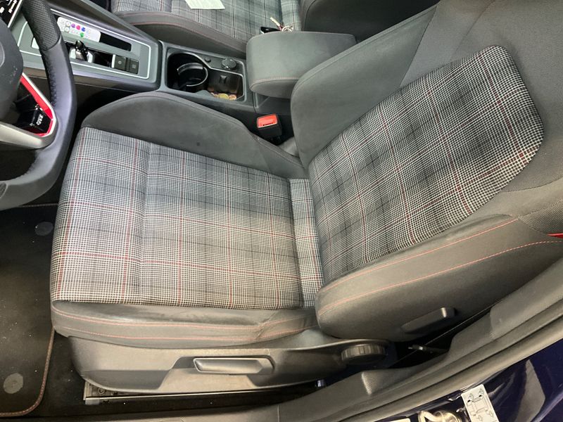 Volkswagen Golf VIII 2.0 TSI GTI 2021 – снимка 21
