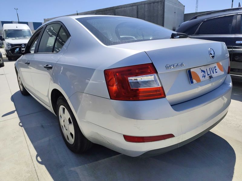 Skoda Octavia 1.6 TDI Active 2016 – снимка на щета