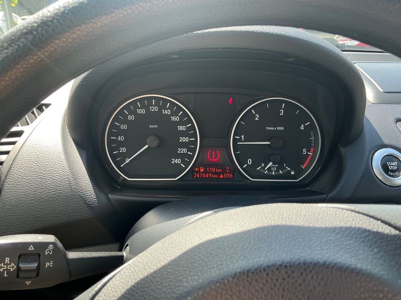 BMW 1er 116d 2009 – снимка 4