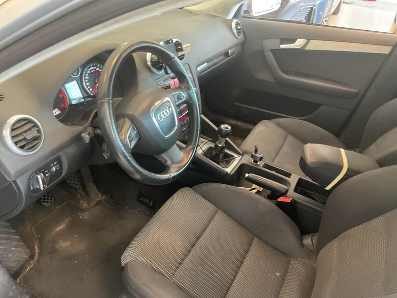 Audi A3 Sportback 1.9 TDI Ambition 2009 – снимка 3