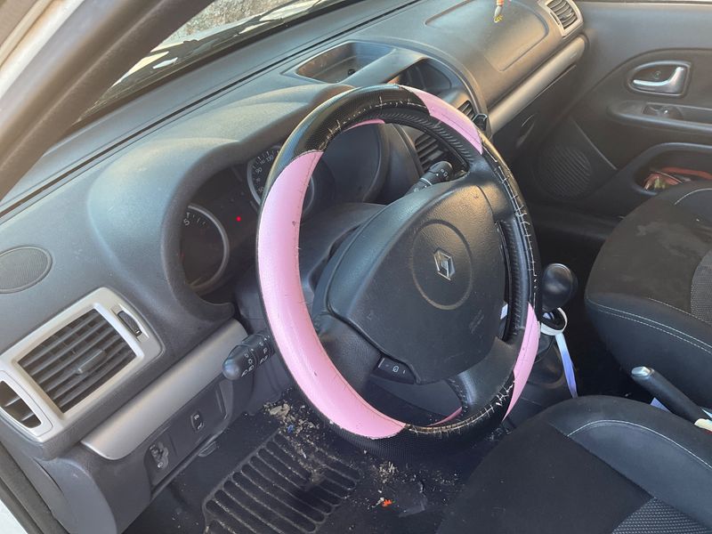Renault Clio 1.2 Authentique 2012 – снимка 24