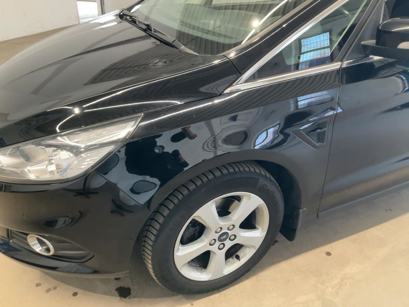 Ford S-Max 2.0 TDCi Bi-Turbo Titanium 2017 – снимка 2