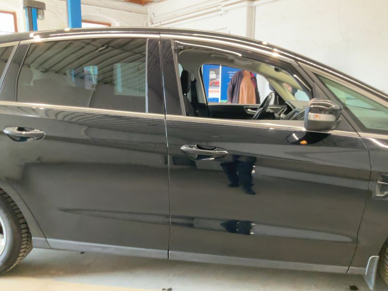 Ford S-Max 2.0 TDCi Bi-Turbo Titanium 2017 – снимка 10