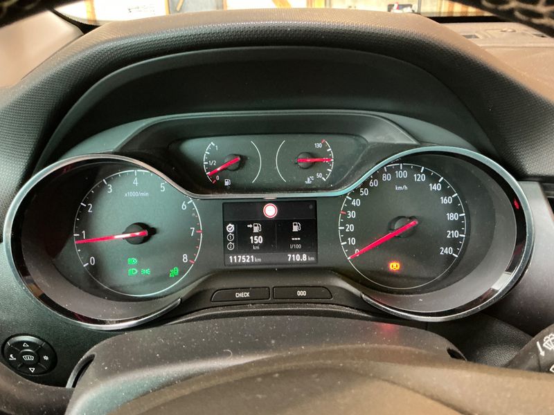 Opel Crossland X 1.2 Turbo Ultimate 2017 – снимка 18
