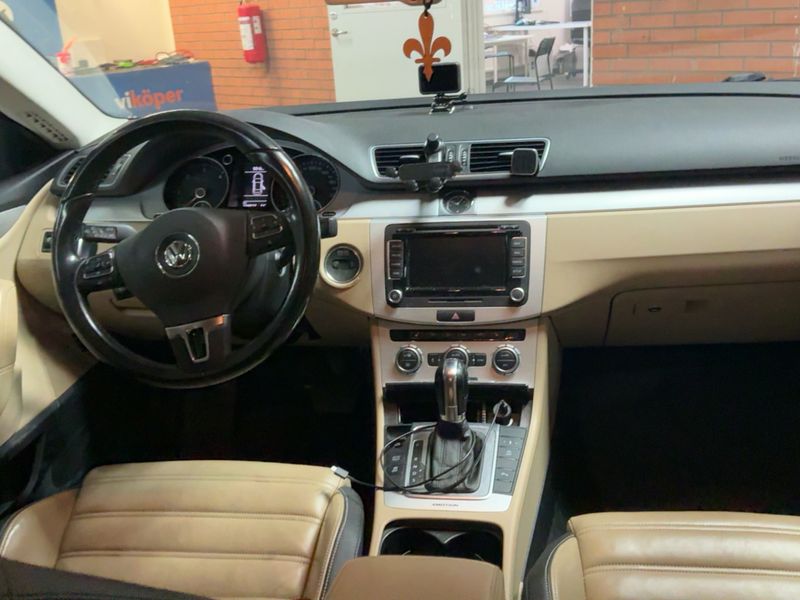 Volkswagen CC 2.0 TDI 4Motion BlueMotion Tech 2013 – снимка 18