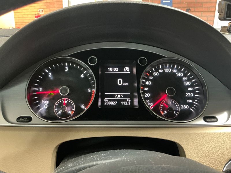 Volkswagen CC 2.0 TDI 4Motion BlueMotion Tech 2013 – снимка 19