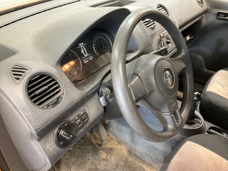 Volkswagen Caddy 1.6 TDI Kasten 2011 – снимка 24