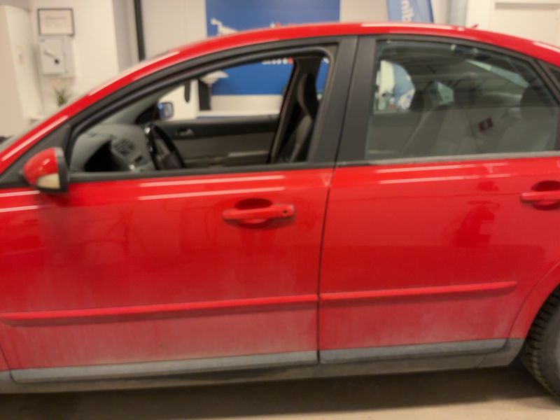 Volvo S40 2.5 T5 Momentum 2004 – снимка 4