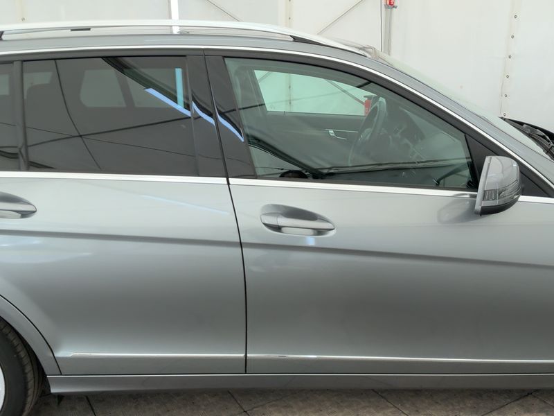 Mercedes-Benz C-Klasse C 350 CDI T BlueEfficiency Avantgarde 2011 – снимка 10