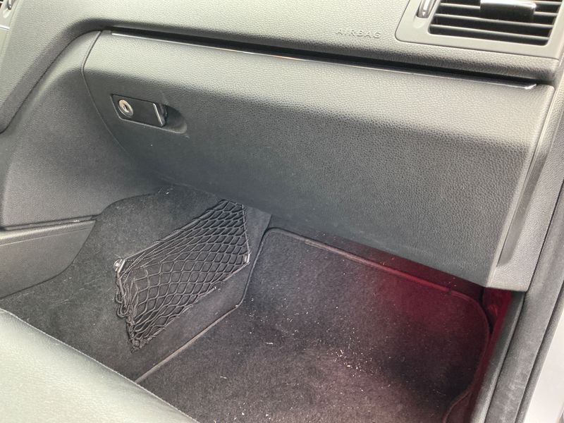 Mercedes-Benz C-Klasse C 350 CDI T BlueEfficiency Avantgarde 2011 – снимка 23