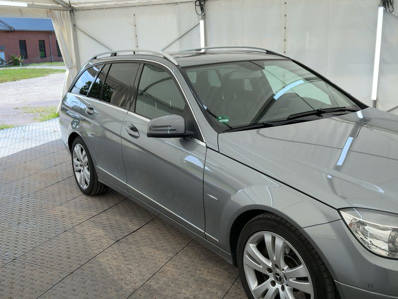 Mercedes-Benz C-Klasse C 350 CDI T BlueEfficiency Avantgarde 2011 – снимка 12