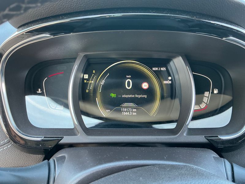 Renault Espace 1.6 dCi Energy Initiale Paris 2015 – снимка 18