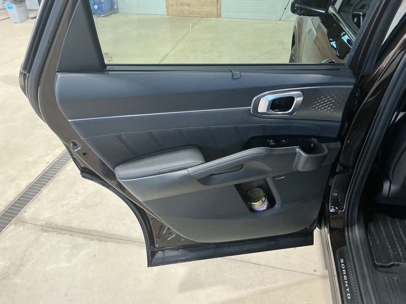 Kia Sorento 1.6 TGDI Plug-in Hybrid Gold 4WD 2021 – снимка 25