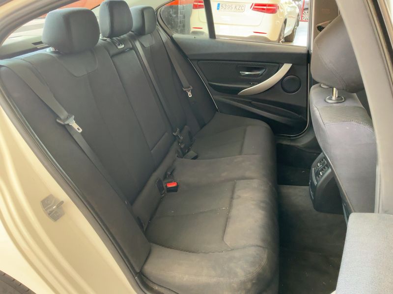 BMW 3er 318d 2014 – снимка 14