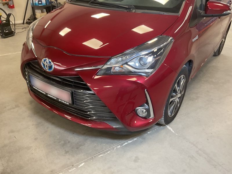 Toyota Yaris 1.5 Hybrid 20ème anniversaire 2020 – снимка 23