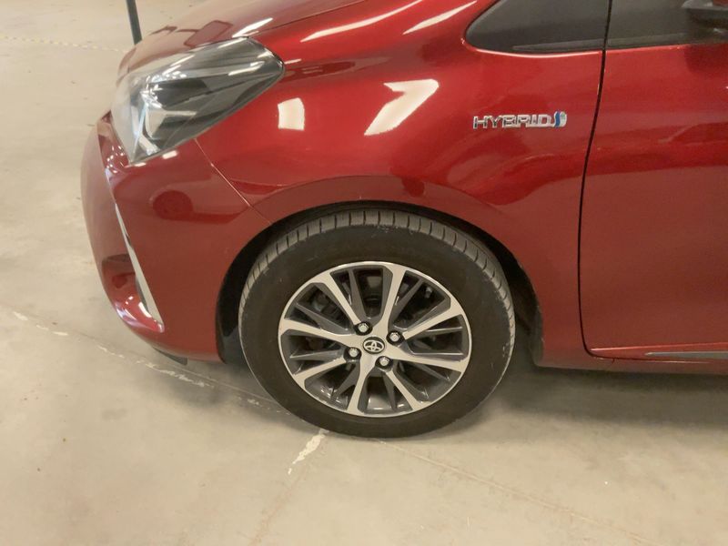 Toyota Yaris 1.5 Hybrid 20ème anniversaire 2020 – снимка 3