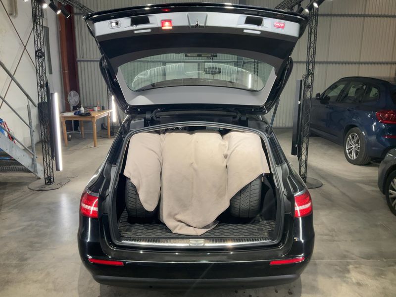 Mercedes-Benz E-Klasse E 220 d T 4Matic 2019 – снимка 16