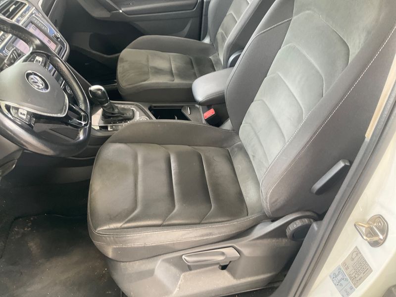 Volkswagen Tiguan 2.0 TSI Sport 4Motion BlueMotion Tech 2016 – снимка 27