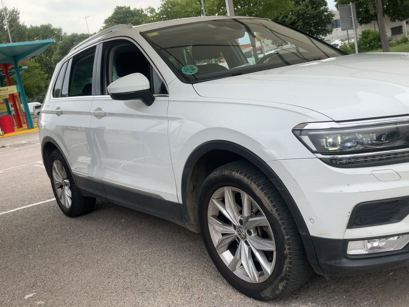 Volkswagen Tiguan 2.0 TSI Sport 4Motion BlueMotion Tech 2016 – снимка 12