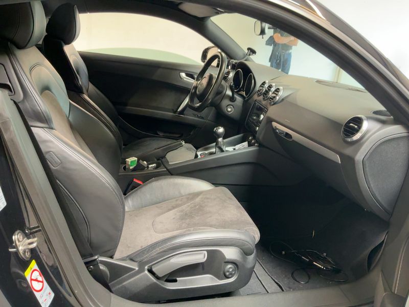 Audi TT 1.8 TFSI Coupe 2009 – снимка 16